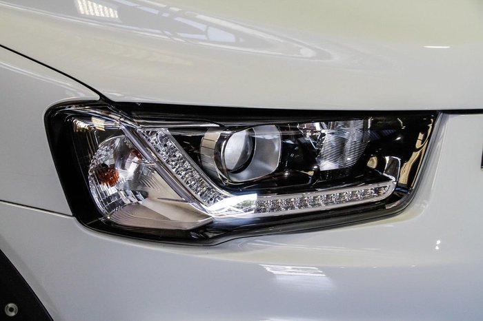 2018 Holden Captiva LS CG MY18 Summit White