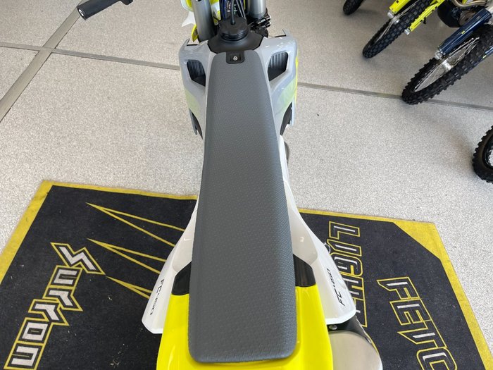 2024 HUSQVARNA FC450 WHITE