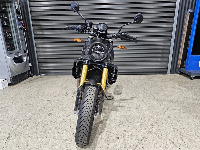 2023 INDIAN FTR R 1200 CARBON BLUE