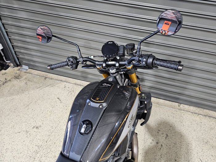 2023 INDIAN FTR R 1200 CARBON BLUE