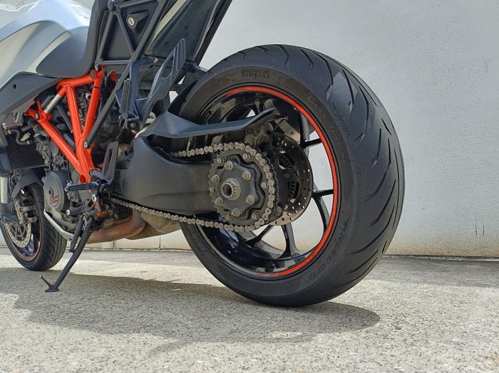 2017 KTM 1290 SUPER DUKE GT SILVER