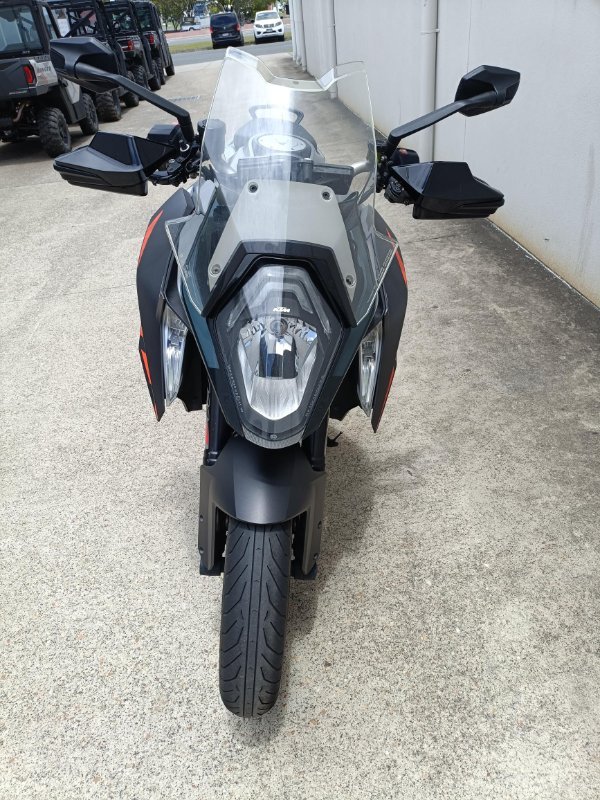 2017 KTM 1290 SUPER DUKE GT SILVER