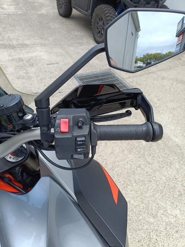 2017 KTM 1290 SUPER DUKE GT SILVER