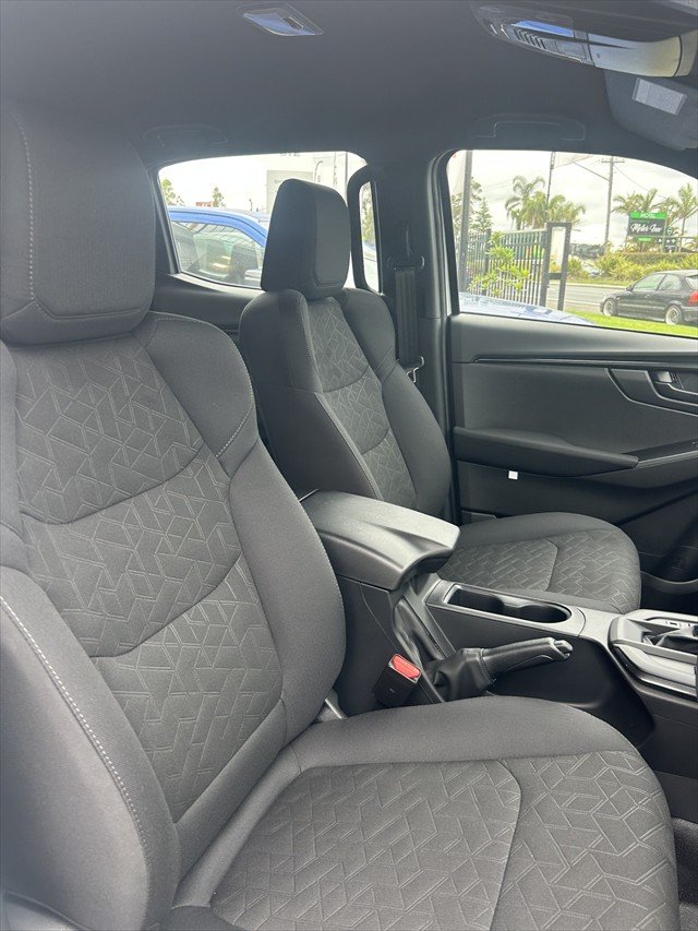 2025 Isuzu D-MAX X-RIDER