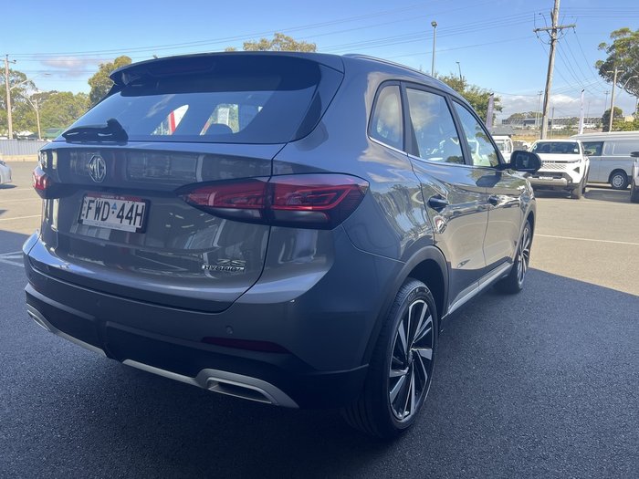 2025 MG ZS Essence Hybrid+