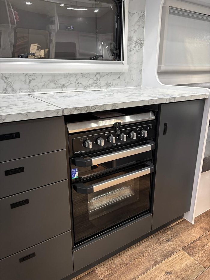 2024 Wonderland RV Ho2200rc Rear Club Lounge & Centre Bathroom