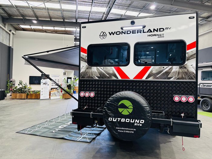 2024 Wonderland RV 22Ft Rear Club Lounge & Centre Bathroom