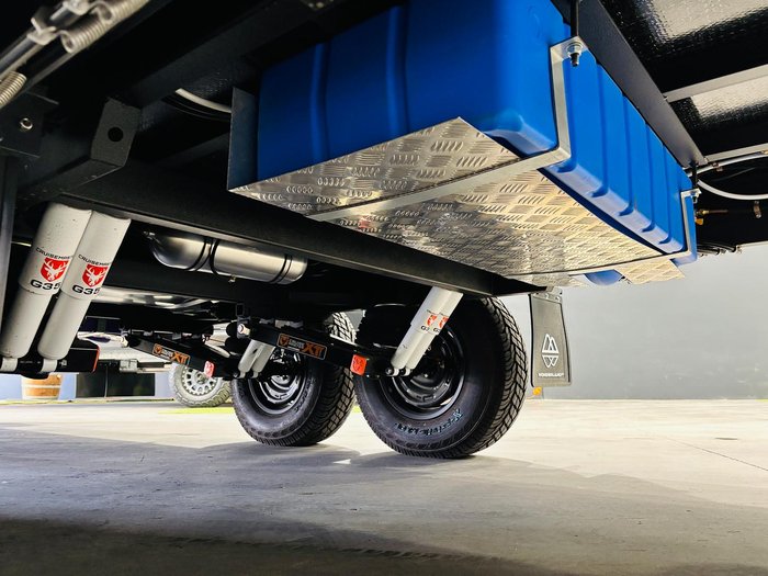 2024 Wonderland RV 22Ft Rear Club Lounge & Centre Bathroom