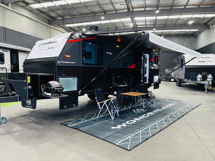 2024 Wonderland RV 22Ft Rear Club Lounge & Centre Bathroom