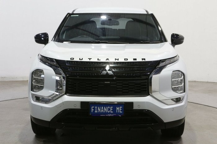 2023 Mitsubishi Outlander LS Black Edition