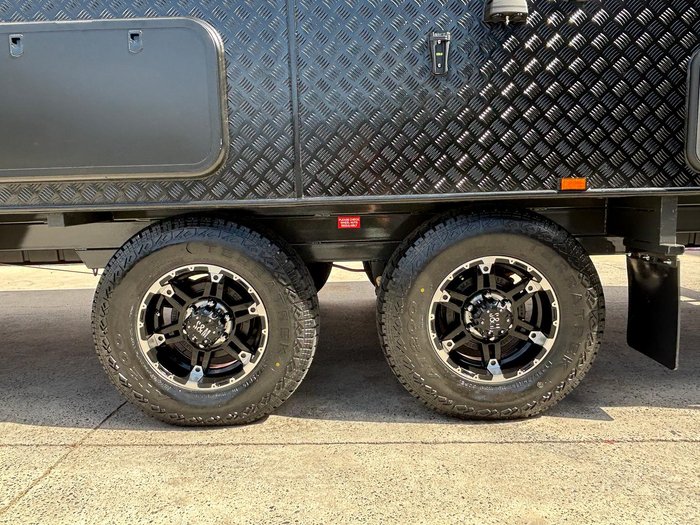 2025 Wonderland RV Adventus Rear Bunk Layout