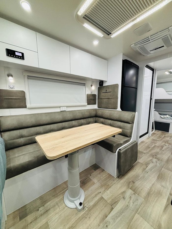 2025 Wonderland RV Adventus Rear Bunk Layout
