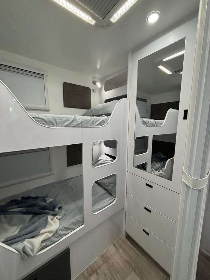 2025 Wonderland RV Adventus Rear Bunk Layout