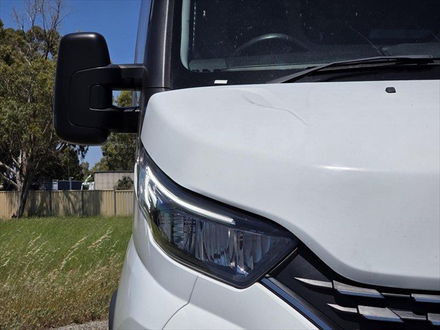 2021 Isuzu MU-X LS-M