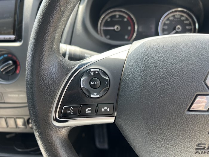 2019 Mitsubishi Triton GLX (4x4)