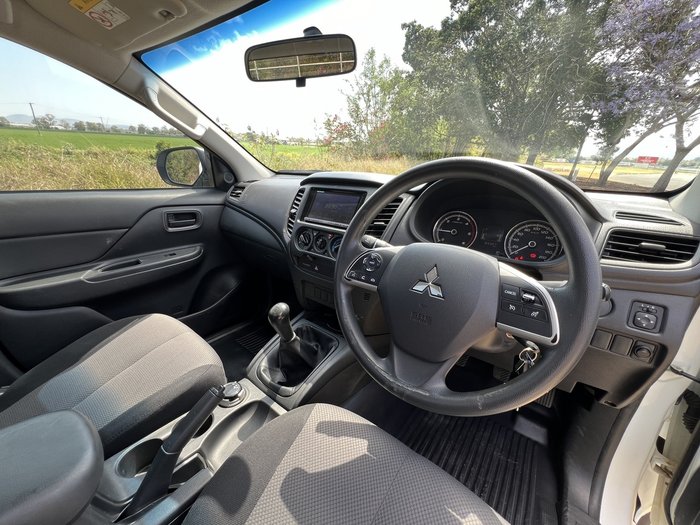2019 Mitsubishi Triton GLX (4x4)