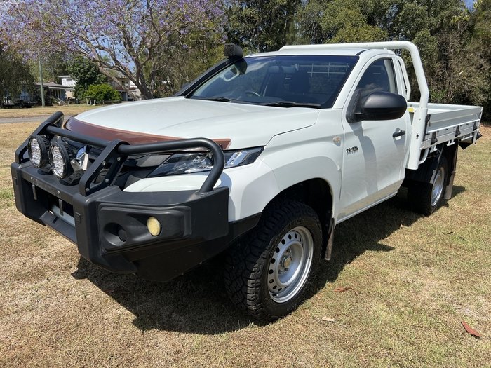 2019 Mitsubishi Triton GLX (4x4)