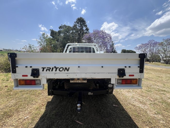 2019 Mitsubishi Triton GLX (4x4)