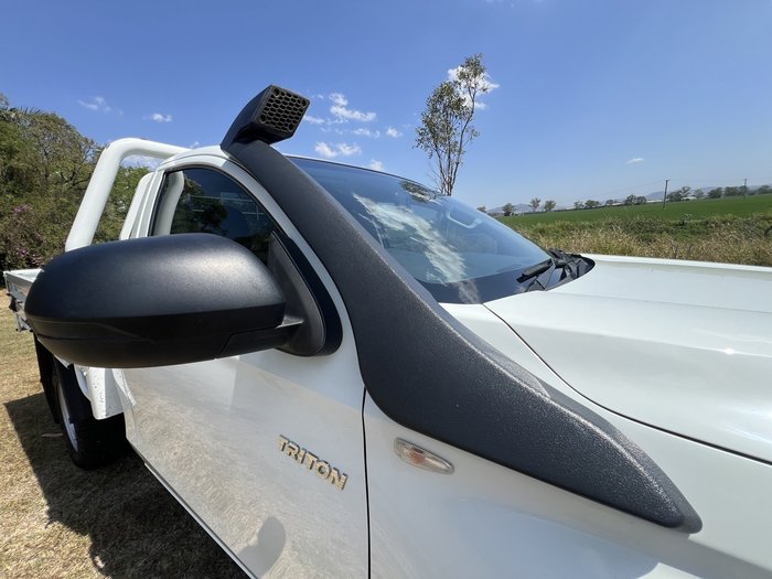 2019 Mitsubishi Triton GLX (4x4)