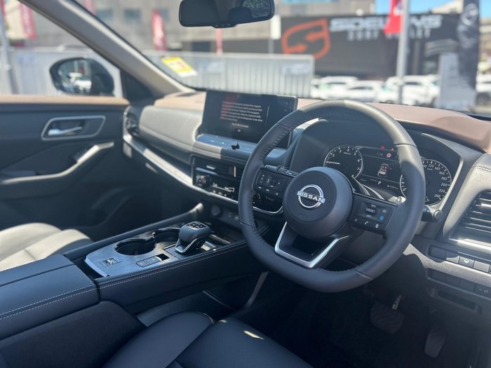 2025 Nissan X-TRAIL ST-L