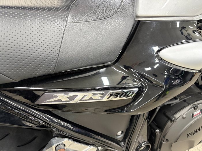 2016 Yamaha XJR1300 BLUE