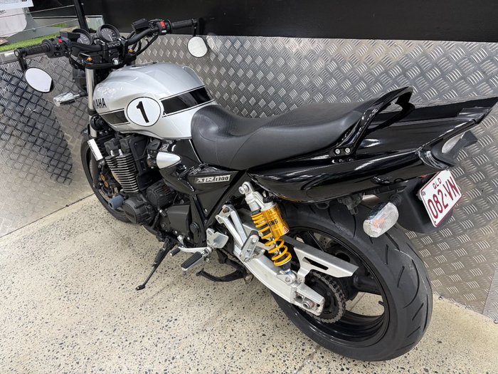 2016 Yamaha XJR1300 BLUE