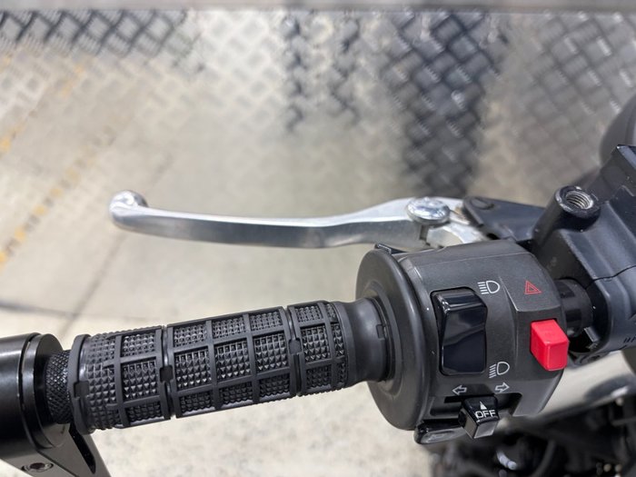 2016 Yamaha XJR1300 BLUE