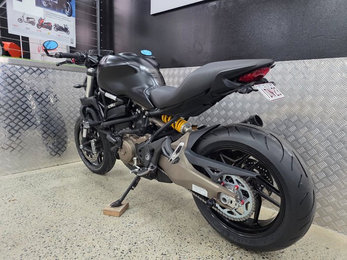 2014 DUCATI MONSTER 821 BLACK