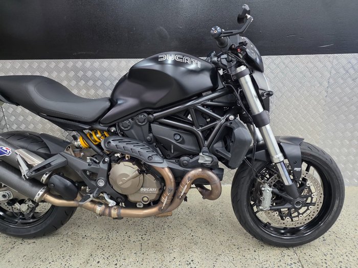 2014 DUCATI MONSTER 821 BLACK
