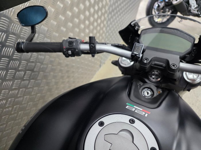 2014 DUCATI MONSTER 821 BLACK