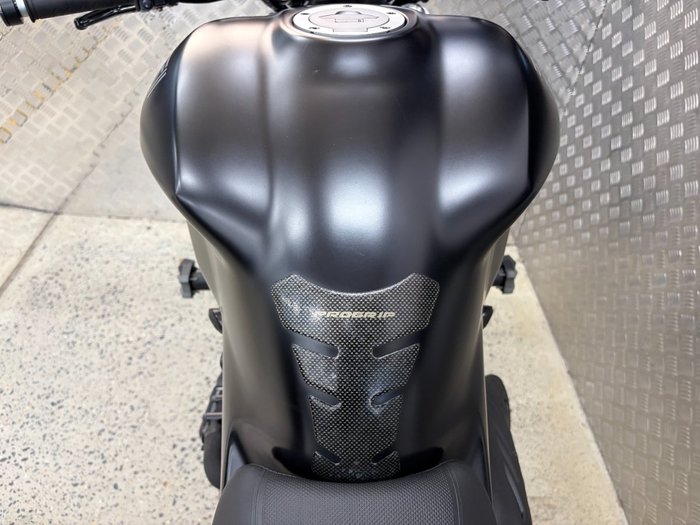 2014 DUCATI MONSTER 821 BLACK