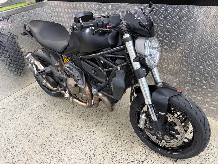 2014 DUCATI MONSTER 821 BLACK