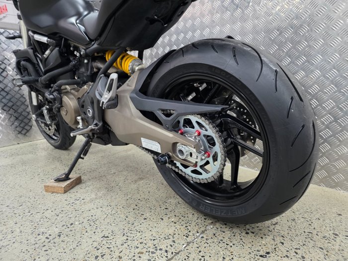 2014 DUCATI MONSTER 821 BLACK