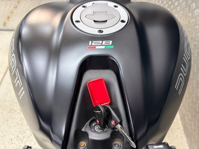 2014 DUCATI MONSTER 821 BLACK