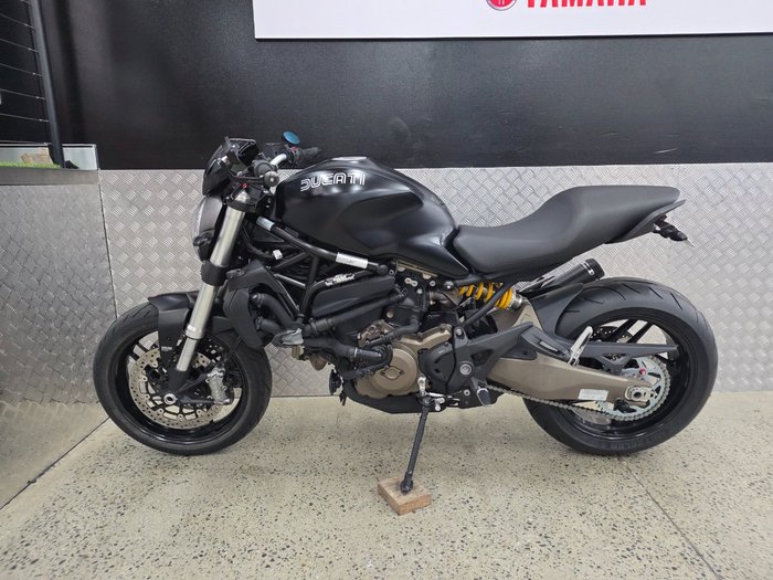2014 DUCATI MONSTER 821 BLACK