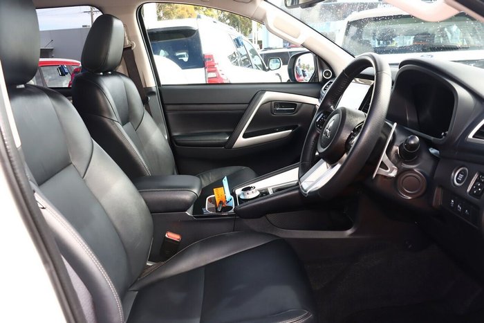 2024 Mitsubishi Pajero Sport Exceed