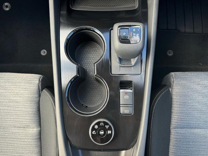 2025 Nissan X-TRAIL ST