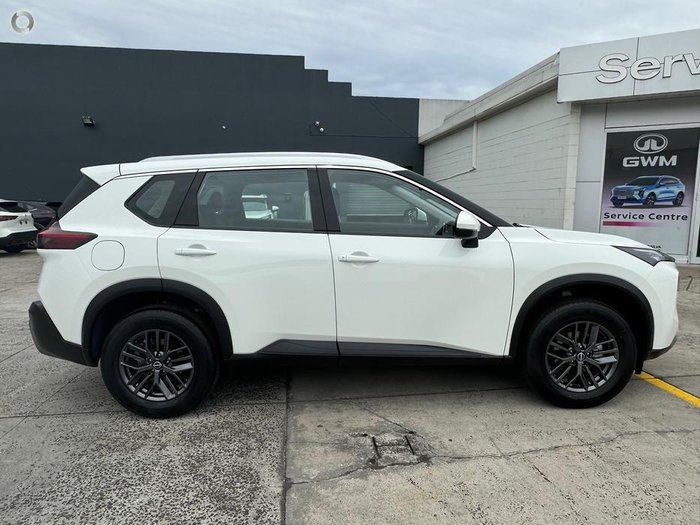 2025 Nissan X-TRAIL ST