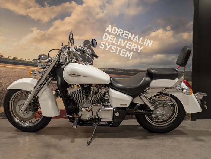 2007 Honda VT750C Shadow Classic Shadow White