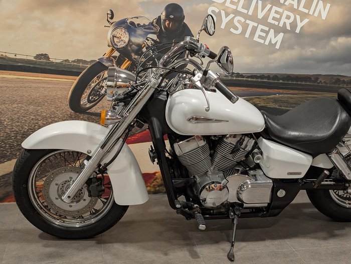 2007 Honda VT750C Shadow Classic Shadow White