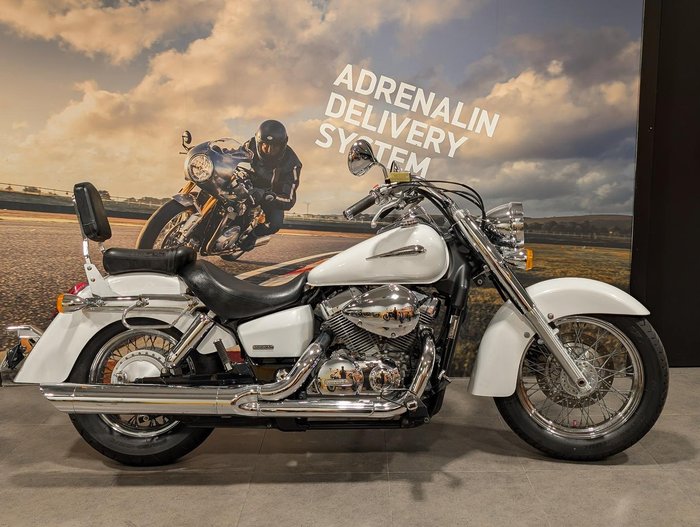 2007 Honda VT750C Shadow Classic Shadow White