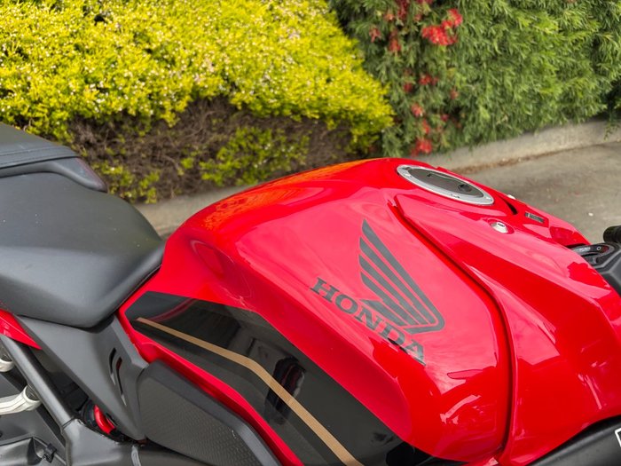 2023 Honda CBR650R Red