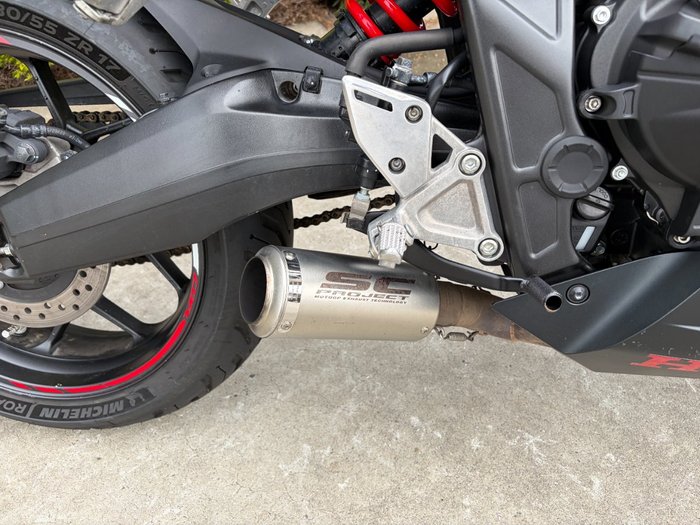 2023 Honda CBR650R Red