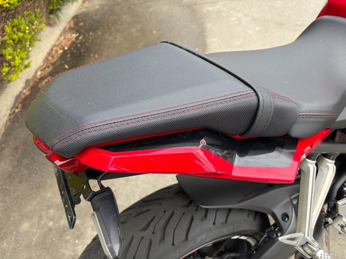 2023 Honda CBR650R Red