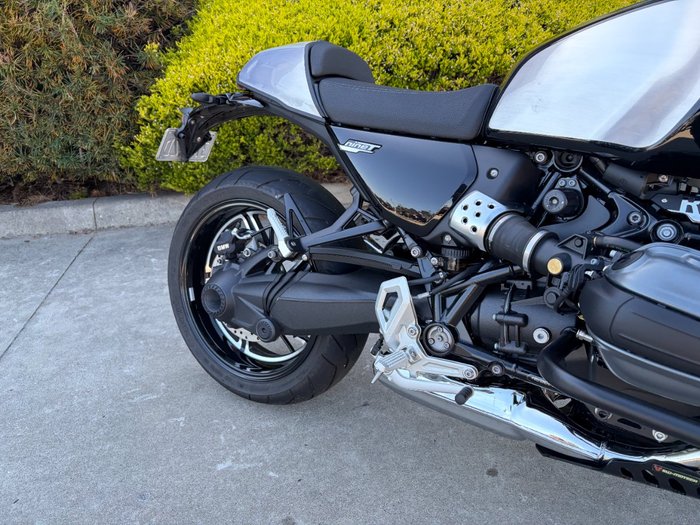 2024 BMW Motorrad R 12 nineT HL Black