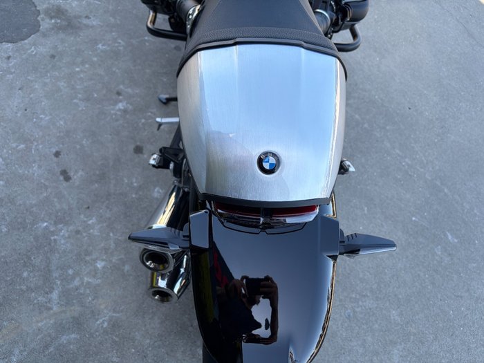 2024 BMW Motorrad R 12 nineT HL Black