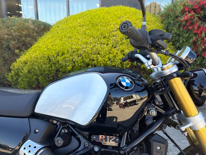 2024 BMW Motorrad R 12 nineT HL Black
