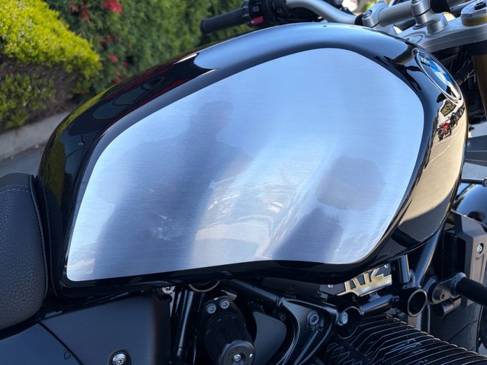 2024 BMW Motorrad R 12 nineT HL Black