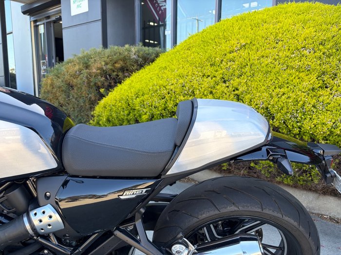 2024 BMW Motorrad R 12 nineT HL Black