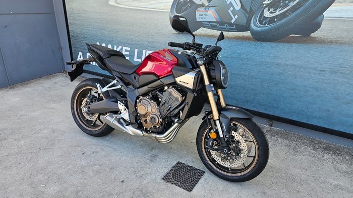 2025 Honda 2025 Honda 650CC CB650R SPORTS Red